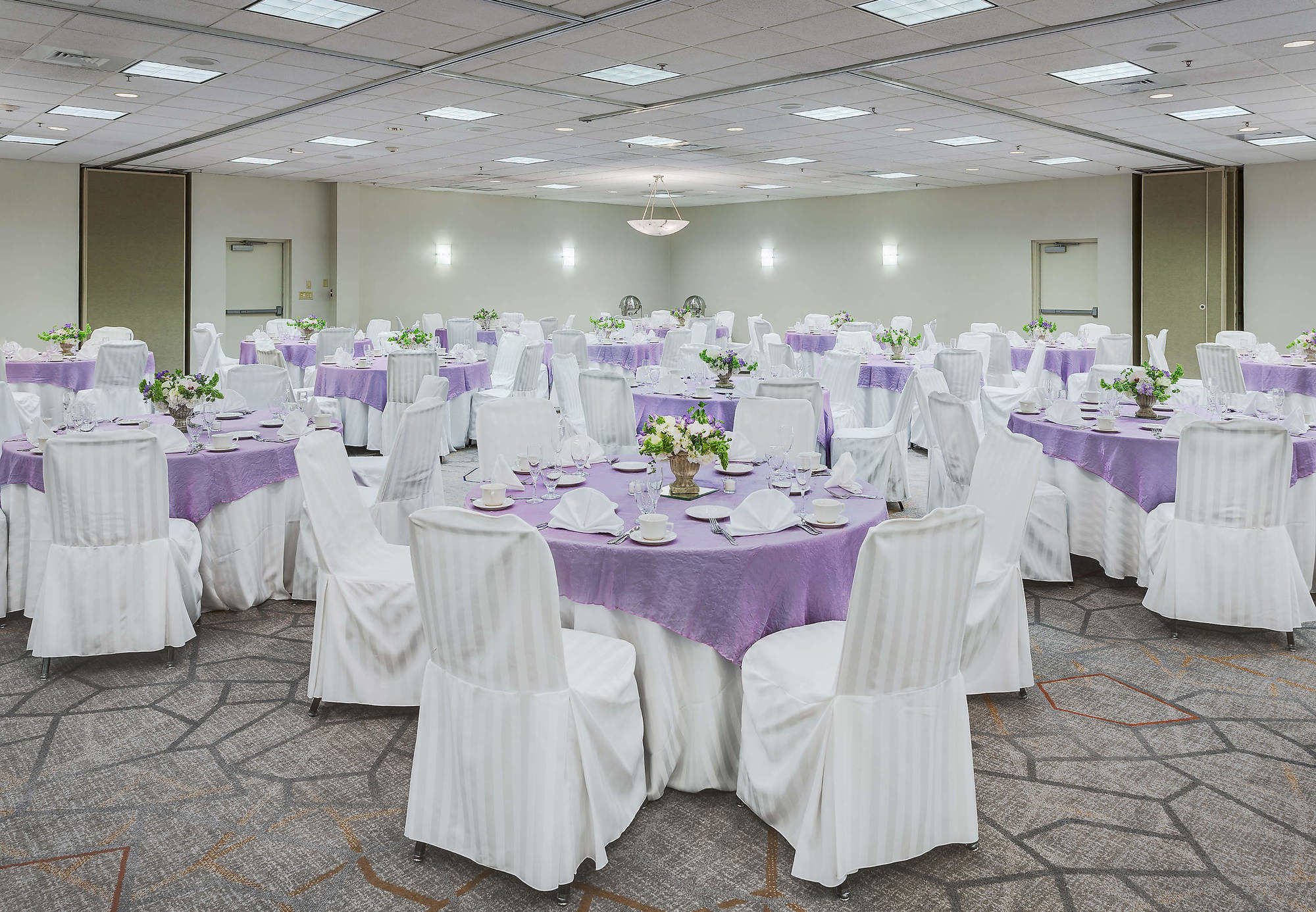 Фото Courtyard by Marriott Hartford Cromwell