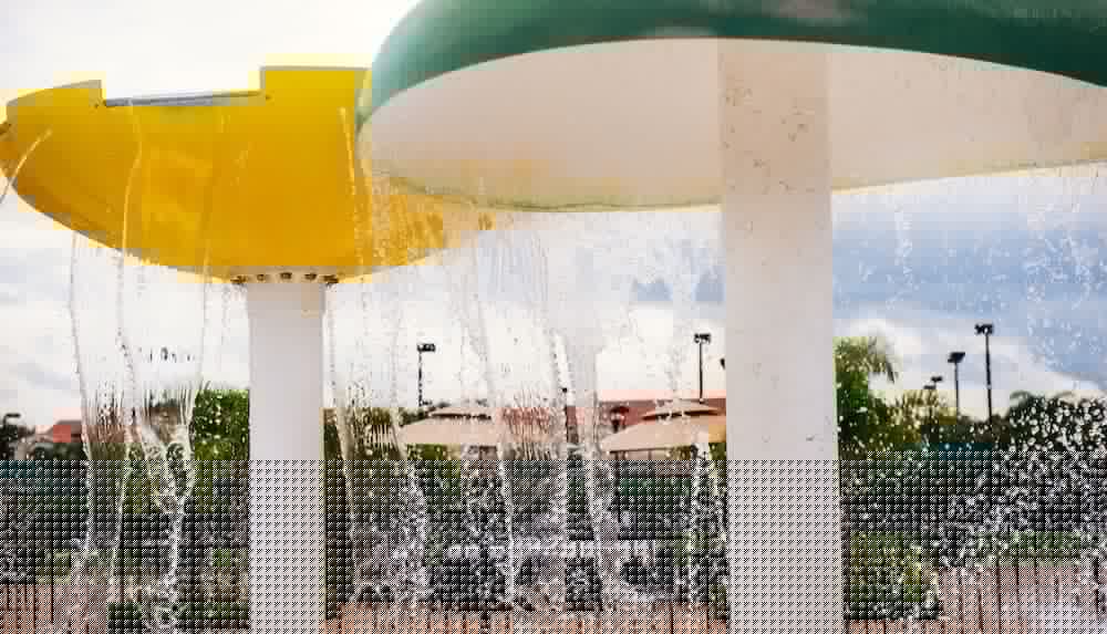 Фото Emerald Greens Hotel Condo Resort