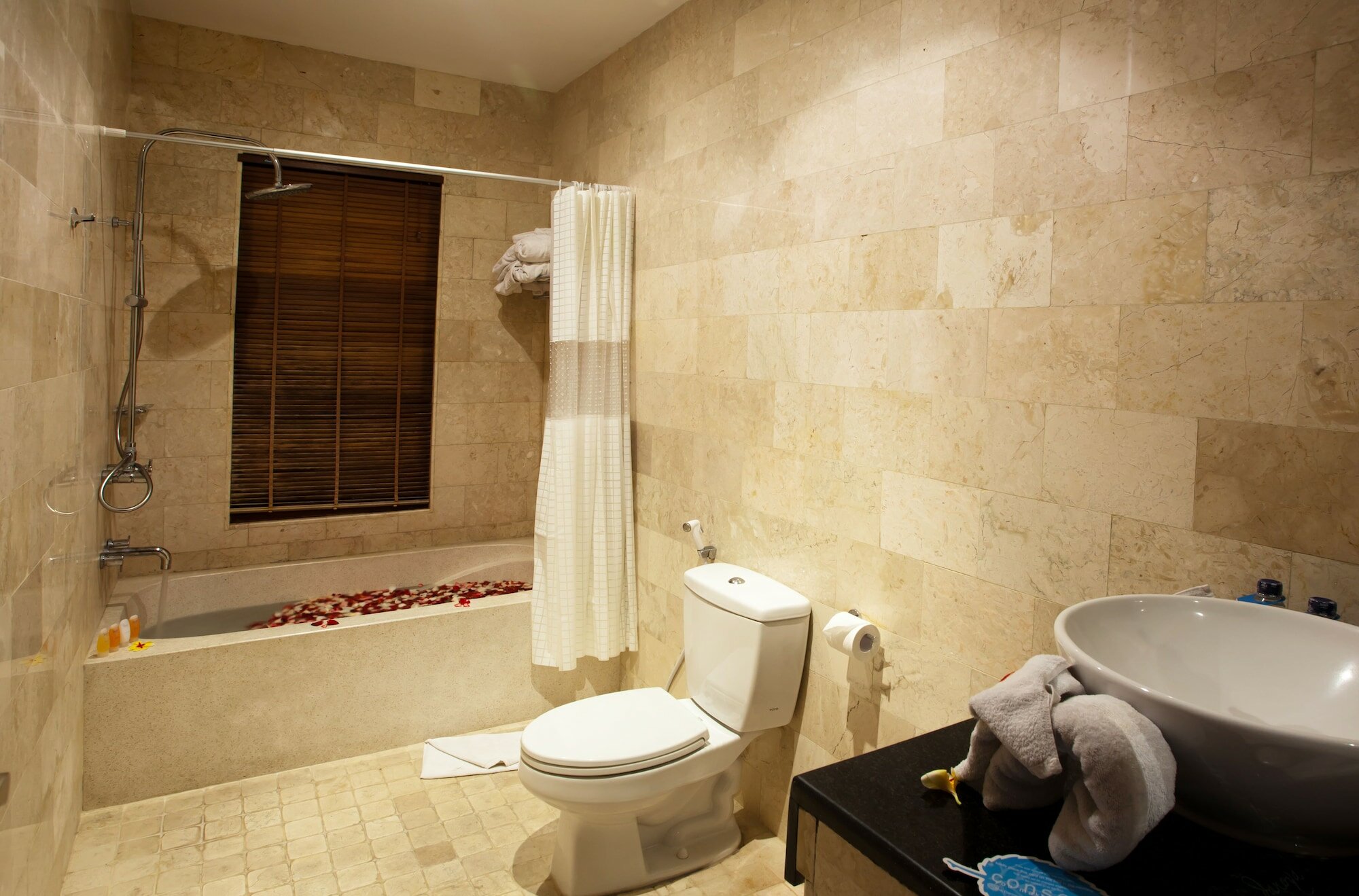 Фото Danoya Villa - Private Luxury Residences