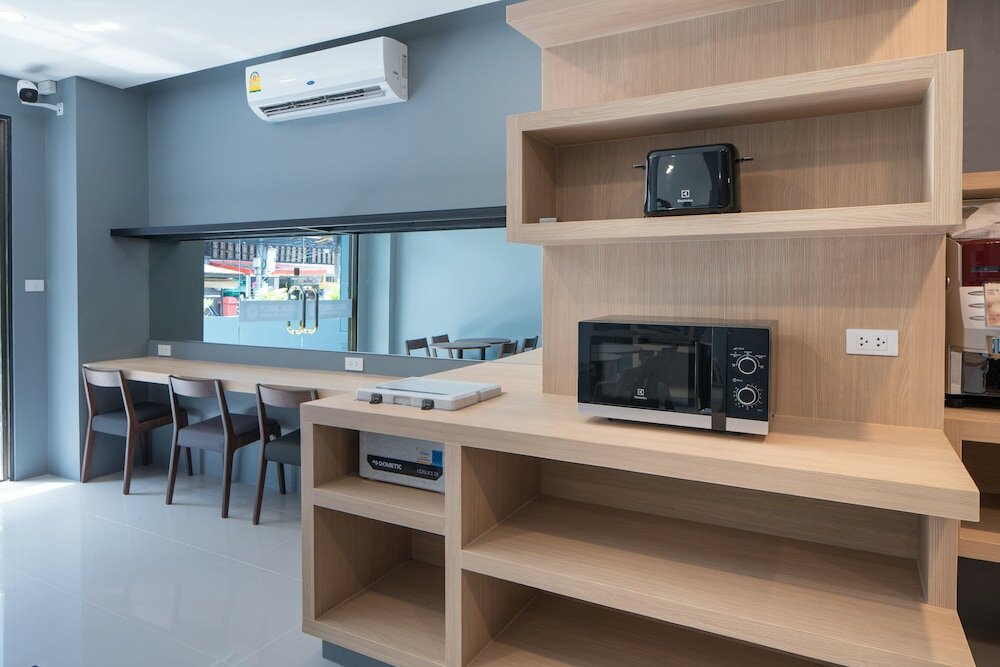 Фото Nora Lakeview Hotel