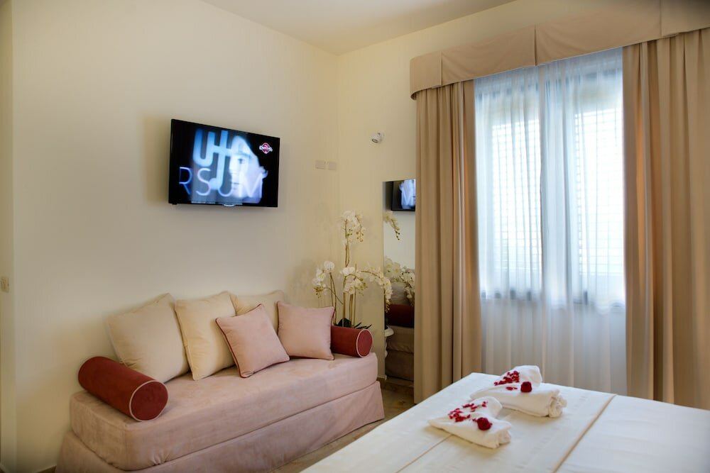 Фото Delfino Beach Hotel