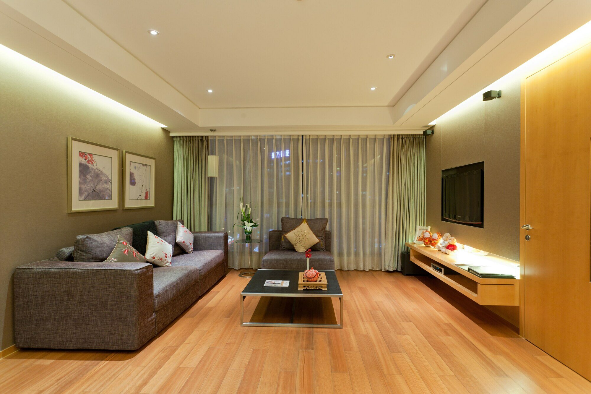 Фото Ascott Raffles City Beijing