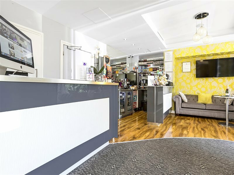 Фото Отель Shepherds Bush London