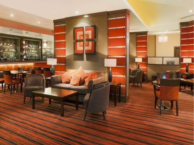 Фото Crowne Plaza London - Gatwick Airport