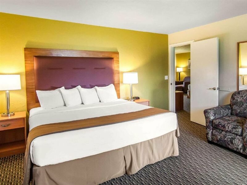 Фото Quality Inn & Suites at Coos Bay