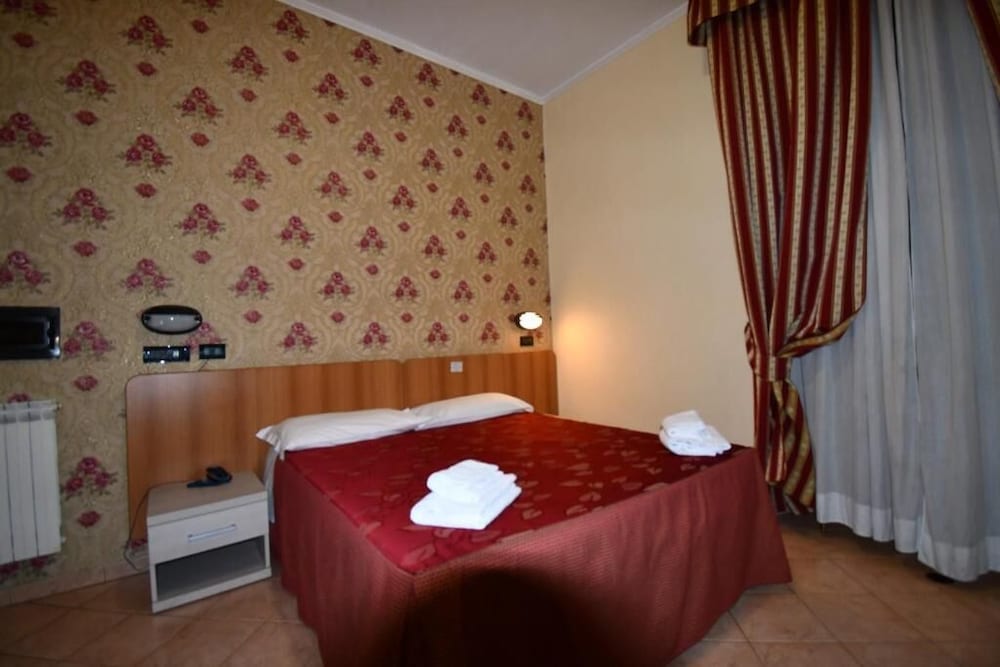 Фото Hotel Ferrarese