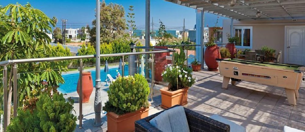 Фото Hotel Koukouras