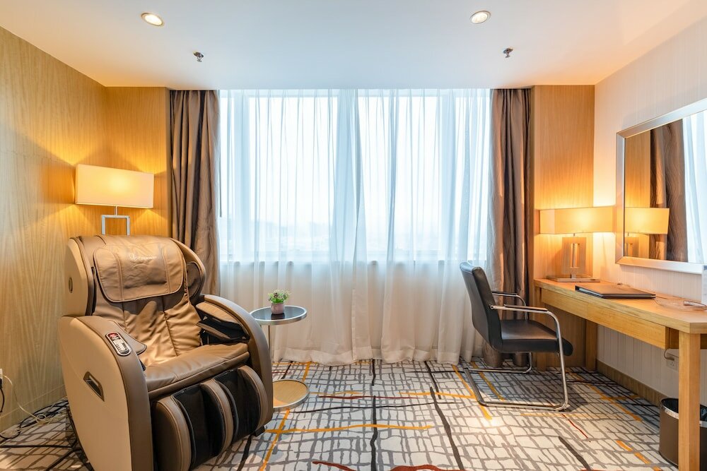 Фото Guangzhou Pearl River International Hotel