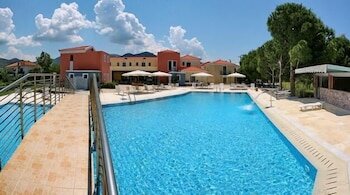 Фото Theofilos Superior Resort Hotel & SPA