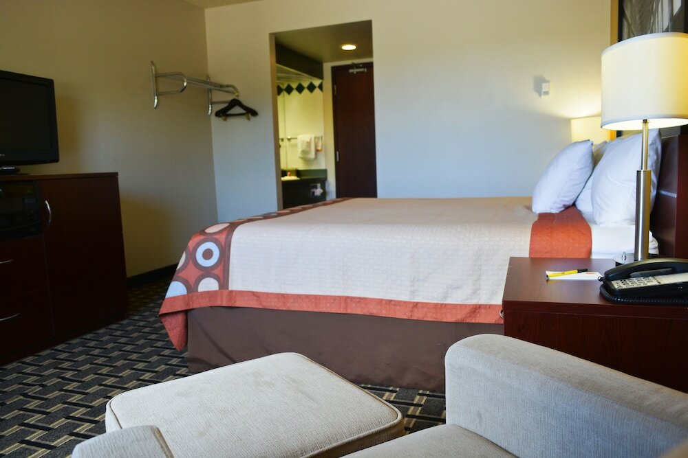 Фото Super 8 by Wyndham Fox Creek