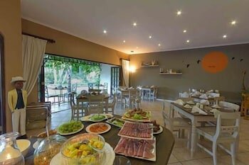 Фото Hlangana Lodge