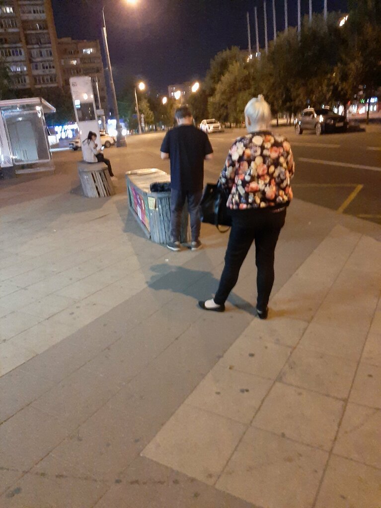 توقف وسائل النقل العام Metro Preobrazhenskaya Square ، موسكو، صورة