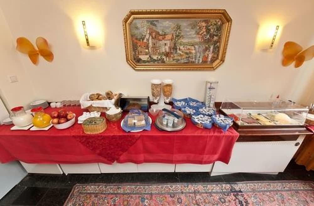 Фото Hotel Wikinger Hof Hamburg