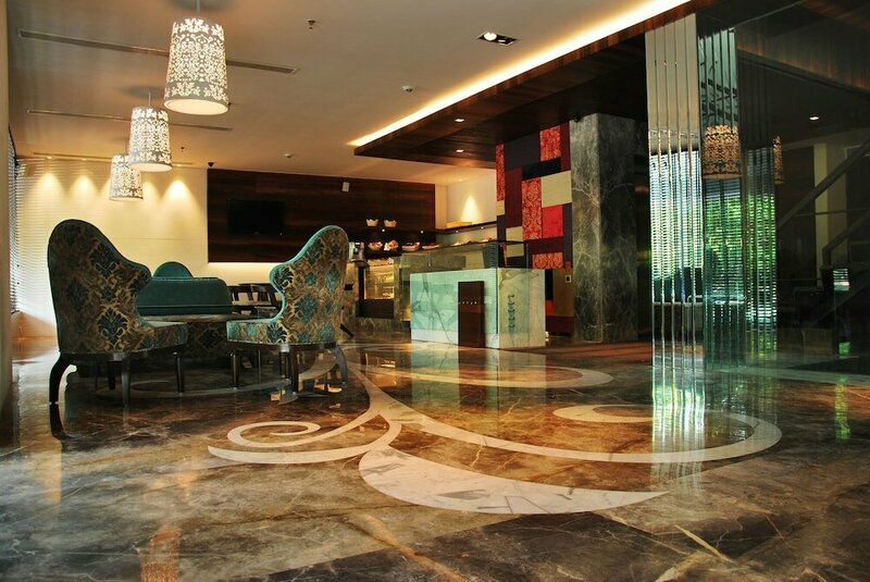 Гостиница Maya Hotel в Чандигархе