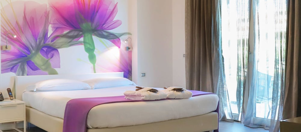 Фото Smeraldo Suites & SPA