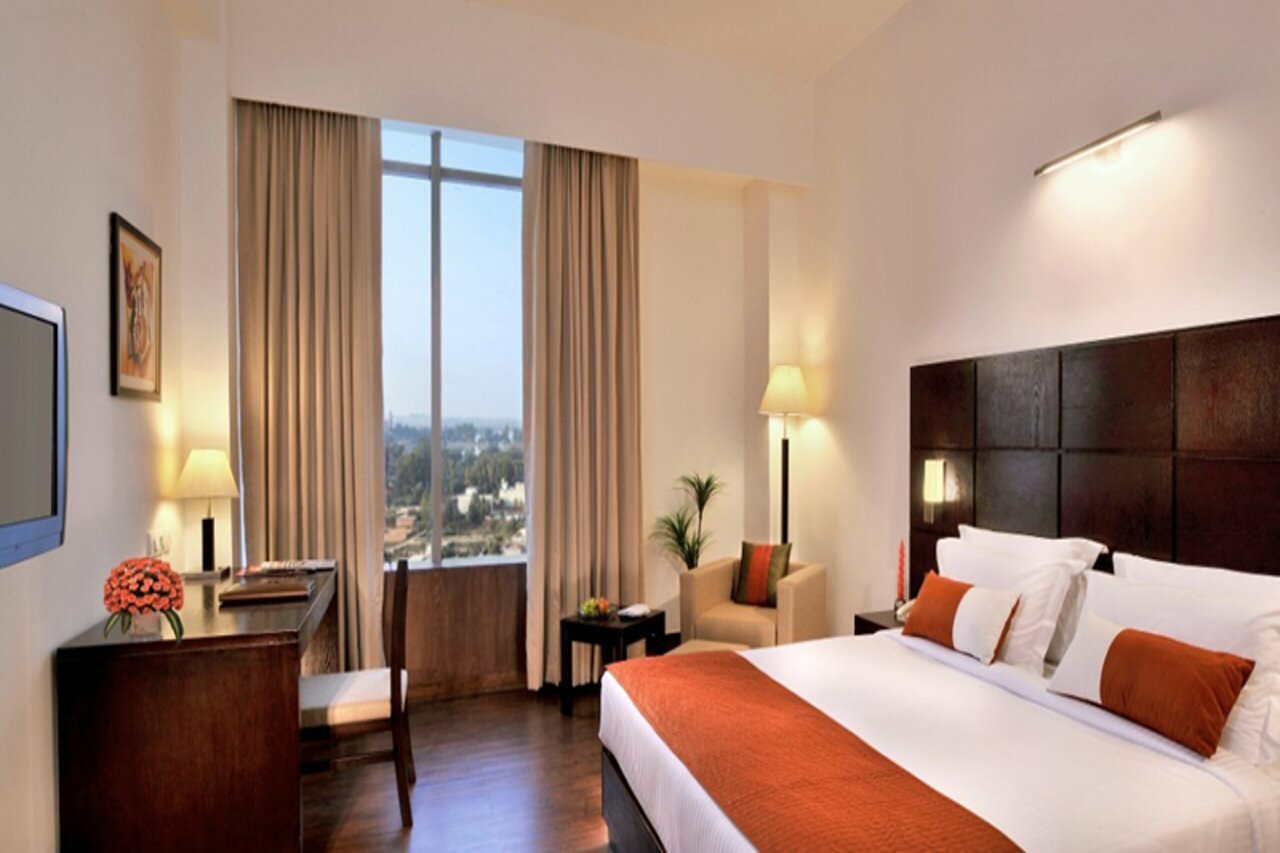 Фото Comfort Inn Tulip Heights