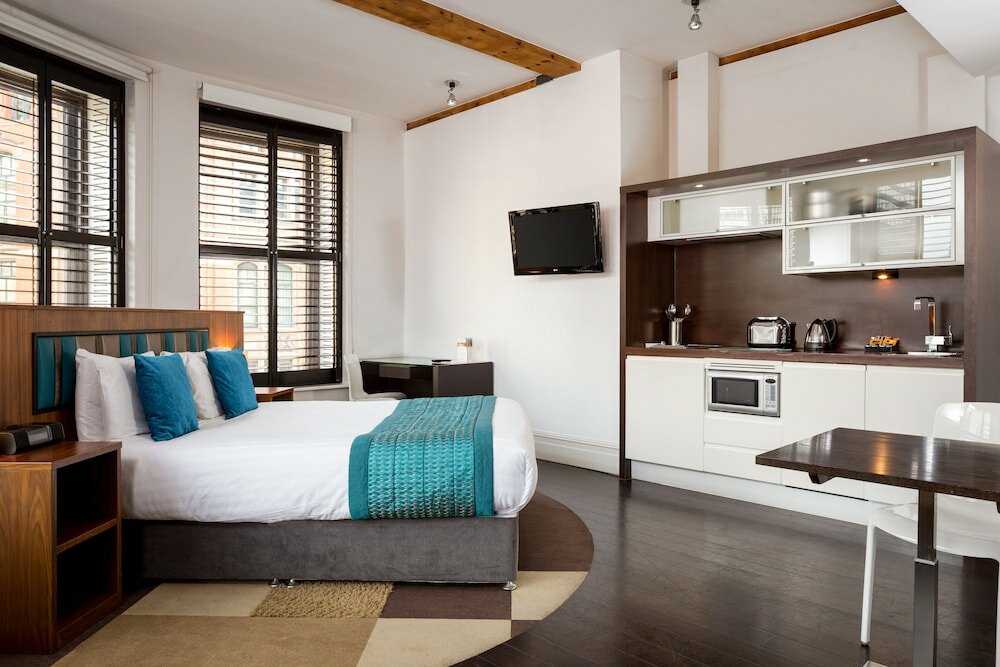 Фото Roomzzz Manchester City