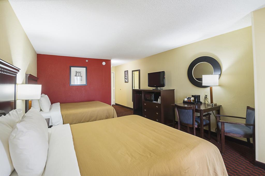 Фото Quality Inn & Suites