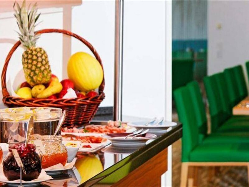 Фото Premier Inn Stuttgart Bad Cannstatt