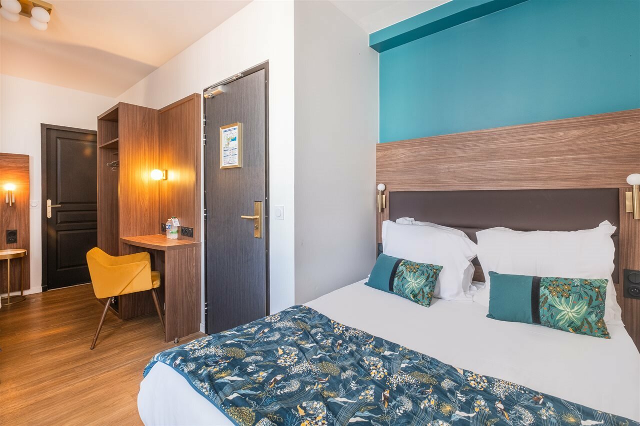 Фото The Originals Boutique, Hôtel Le Marignan, Le Havre Centre Gare