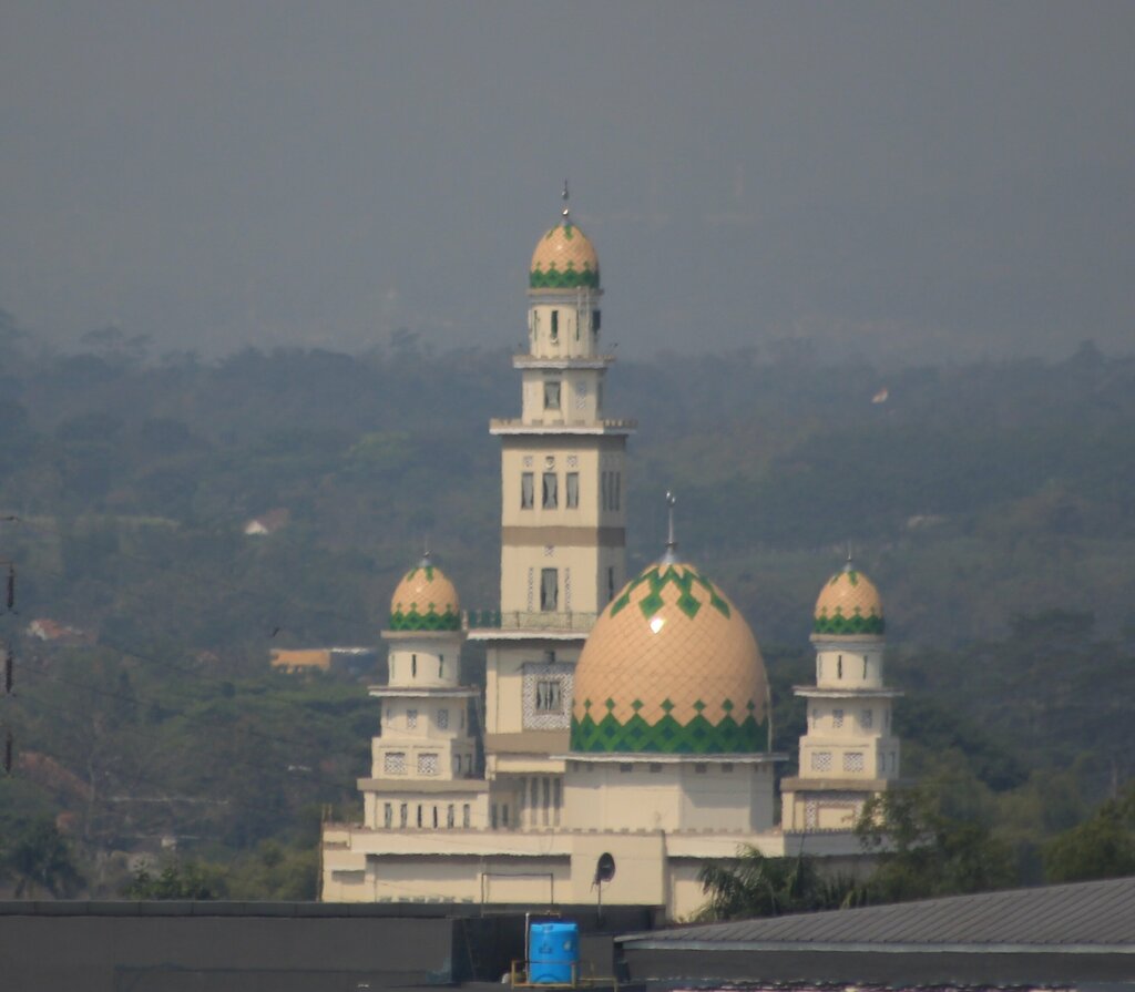 Mosque Masjid Ramadhan Araya, Malang, photo