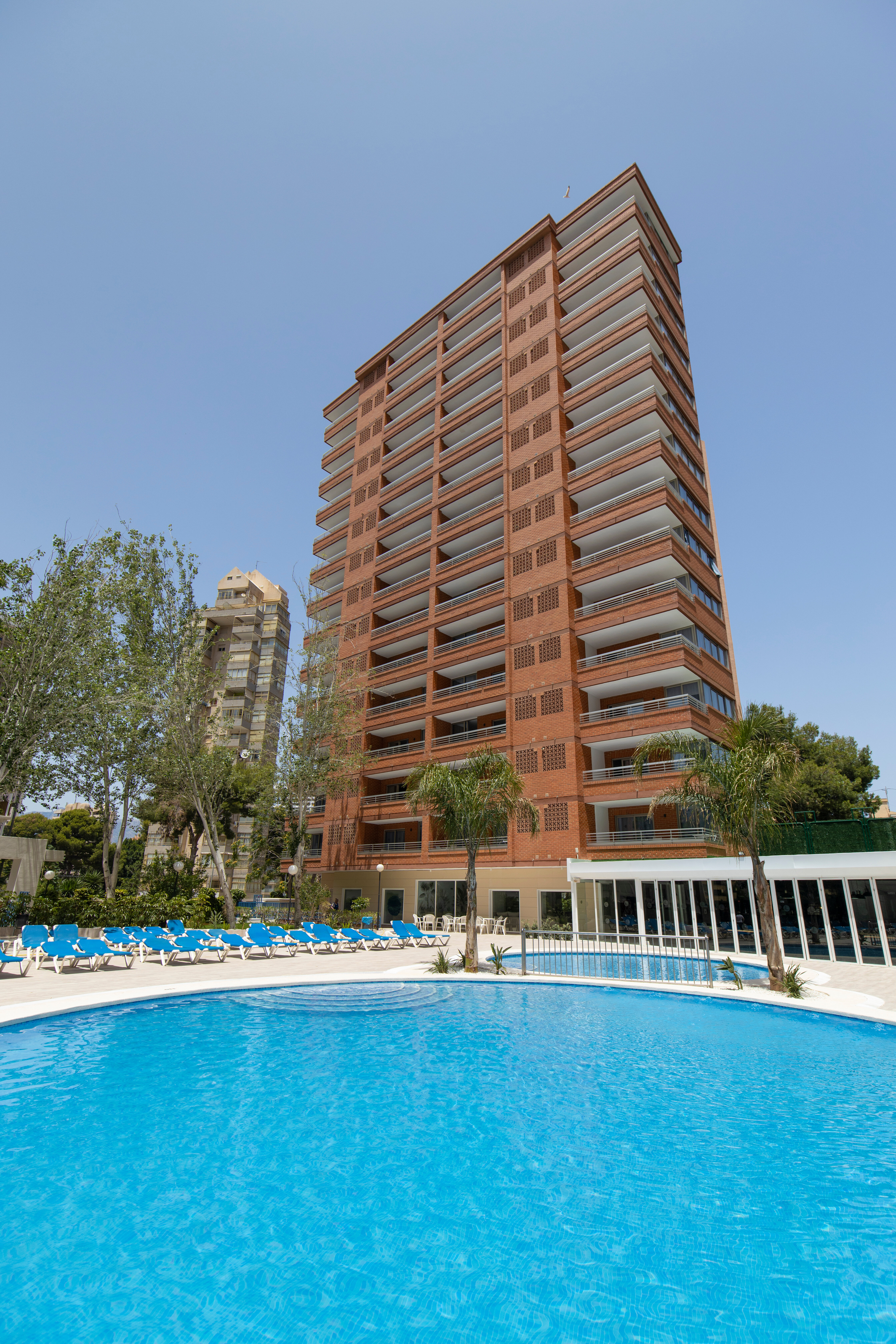 Фото Aparthotel BCL Levante Lux