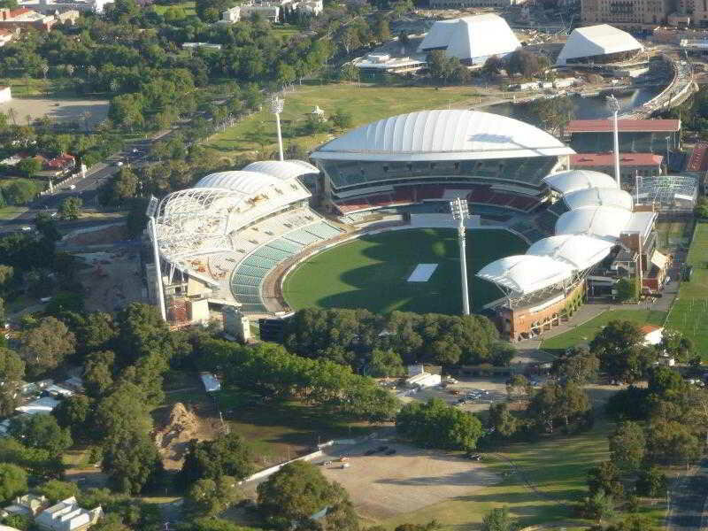 Гостиница Adelaide Paringa, Аделаида, фото