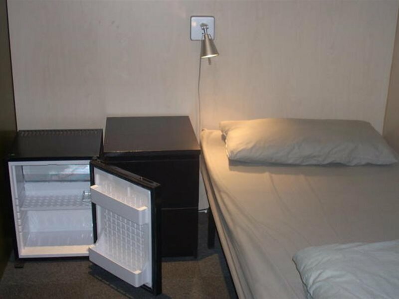 Фото Urbany Hostels Barcelona