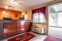 Фото Econo Lodge Freeport - Brunswick Area