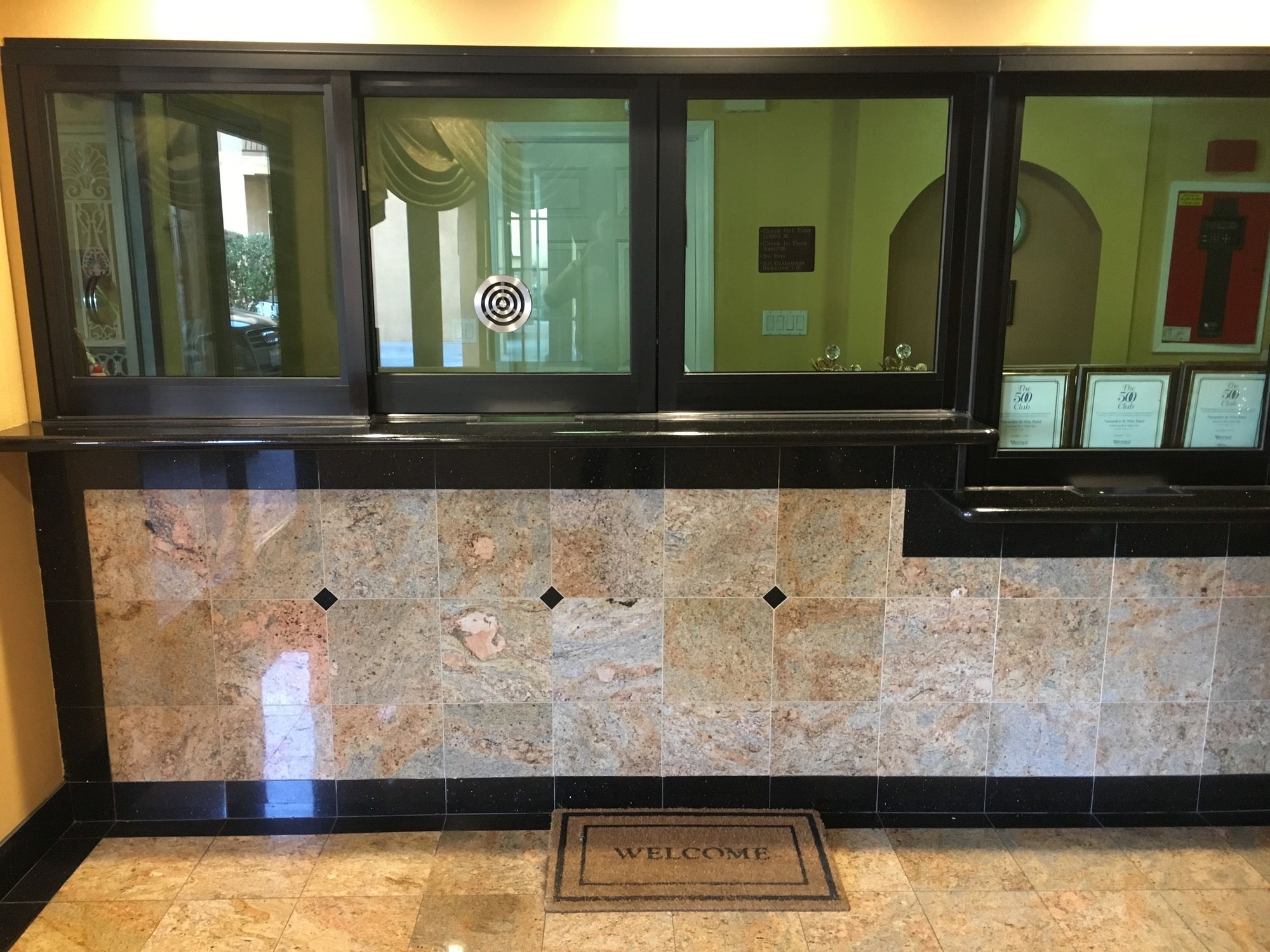 Фото Motel 6 South Gate, Ca