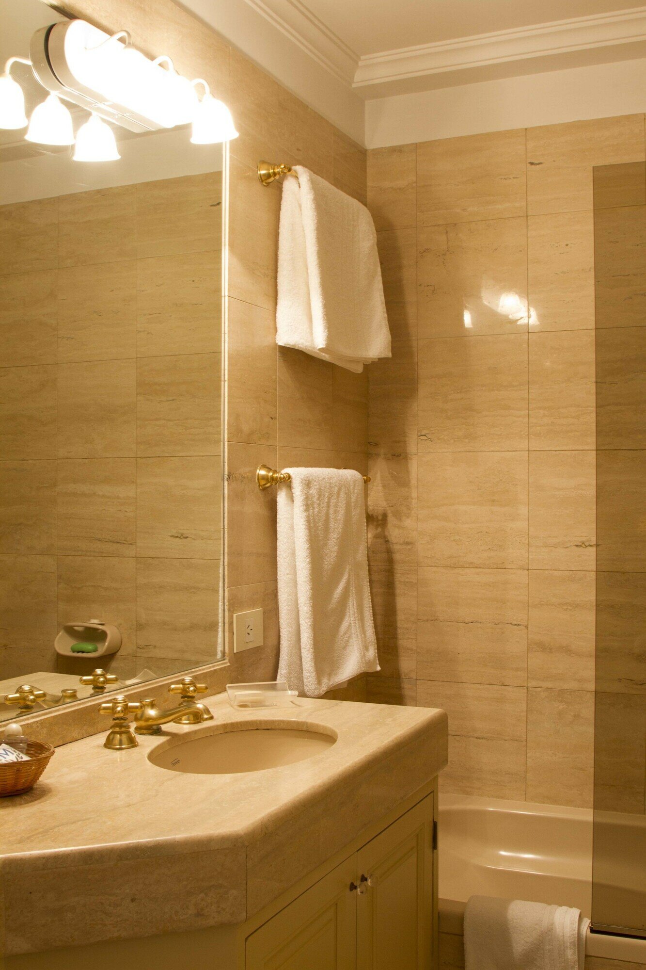 Фото Mayla Apartments