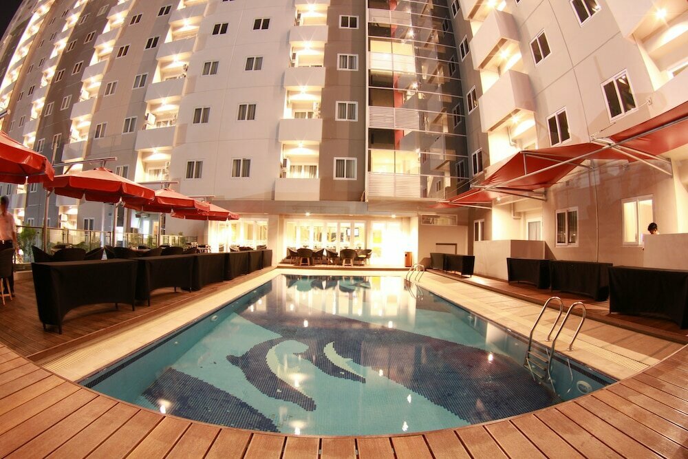 Hotel MG Suites Maven Semarang, Semarang, photo
