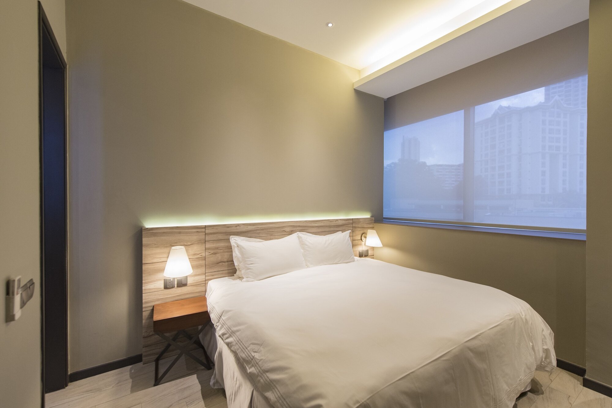 Фото Louis Kienne Serviced Residences