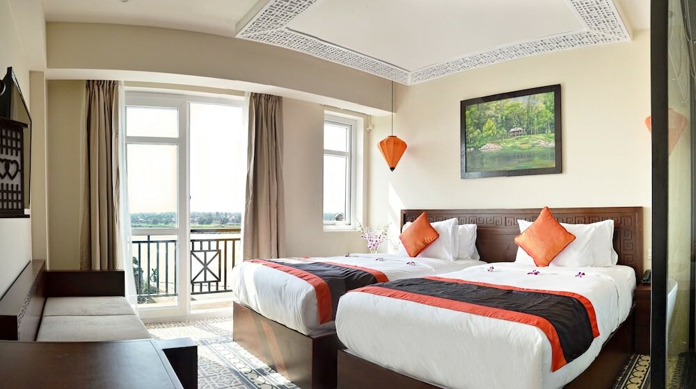 Фото Royal Riverside Hoi An Hotel