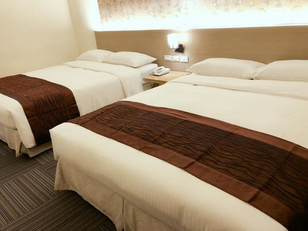 Фото New World Hotel