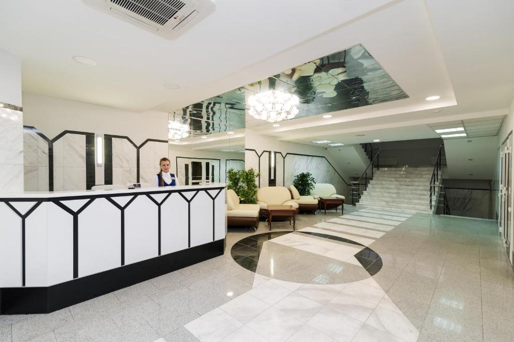 Фото отеля 2