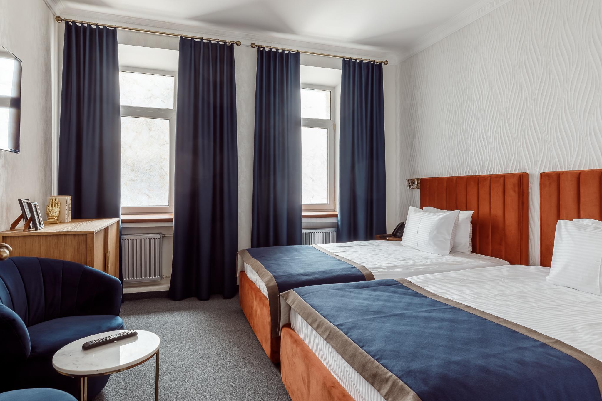 Фото отеля 2