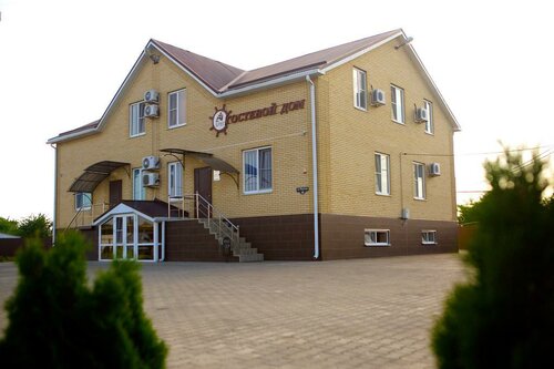 Гостиница Бриг в Темрюке