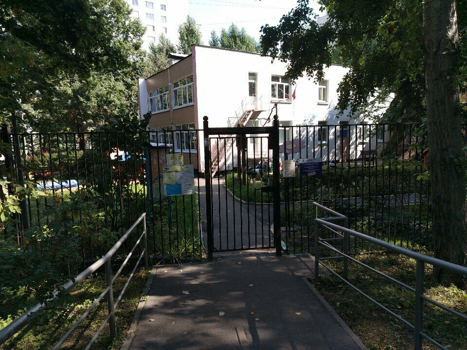 Jardín de infancia, guardería Школа № 2116 Зябликово, дошкольное отделение № 8, , foto