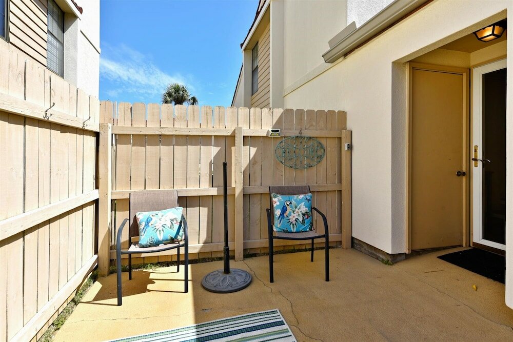 Фото Flip Flop Inn by Book That Condo