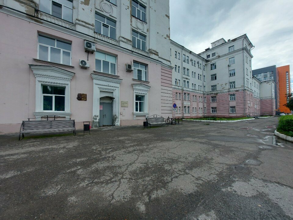 Hospital Городская клиническая больница № 1, хирургический корпус, Novokuznetsk, photo