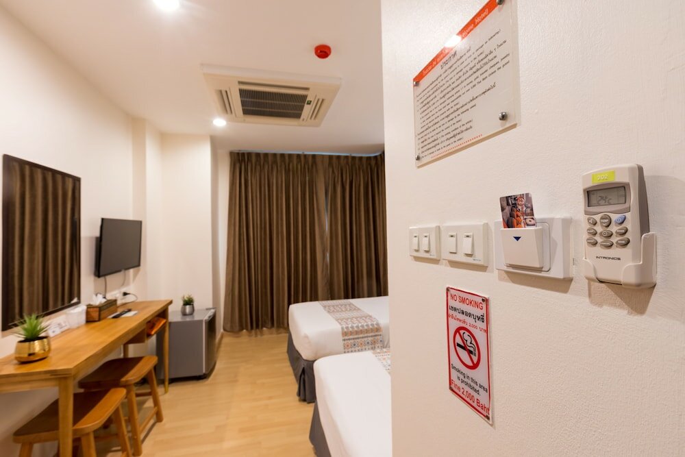 Фото 24@Home Hotel