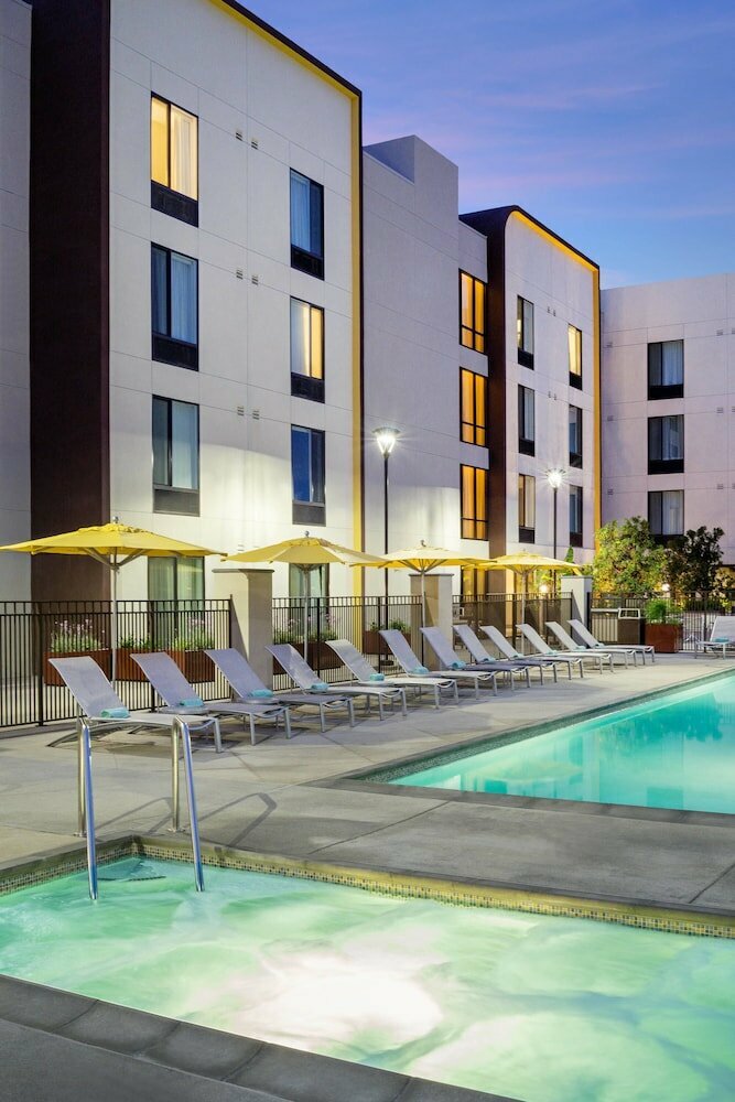 Hotel SpringHill Suites Los Angeles Burbank/Downtown, Burbank, photo