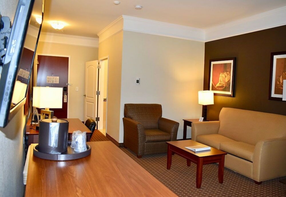 Фото Best Western Plus Easton Inn & Suites