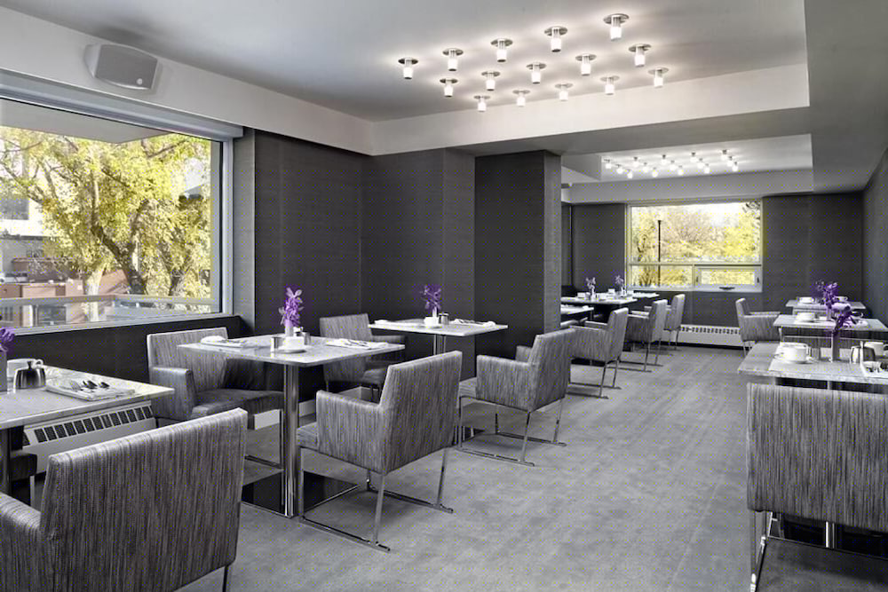 Фото The James Hotel