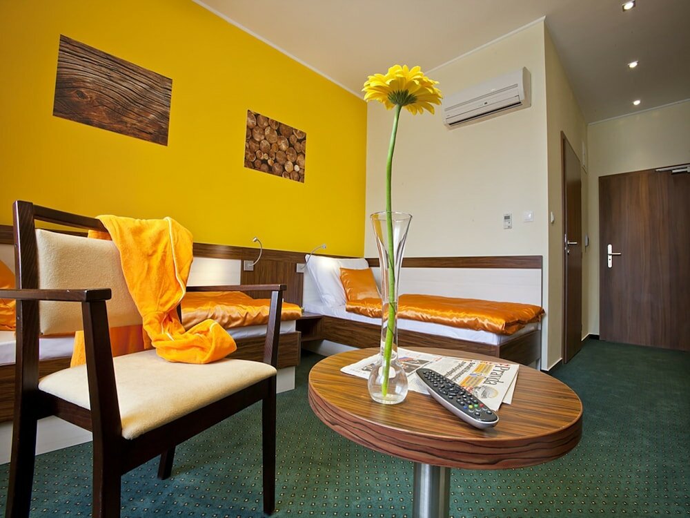 Фото Hotel Viktor