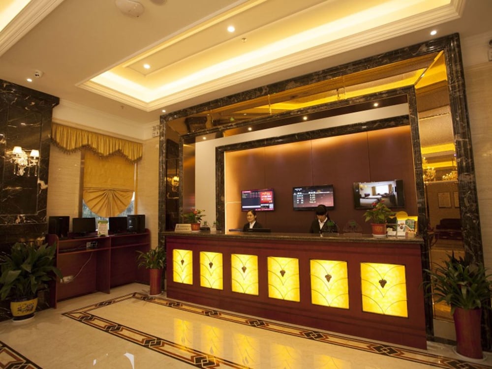 Фото GreenTree Inn TaiZhou JingJiang RenMin S Road ZhongXu Road Business Hotel