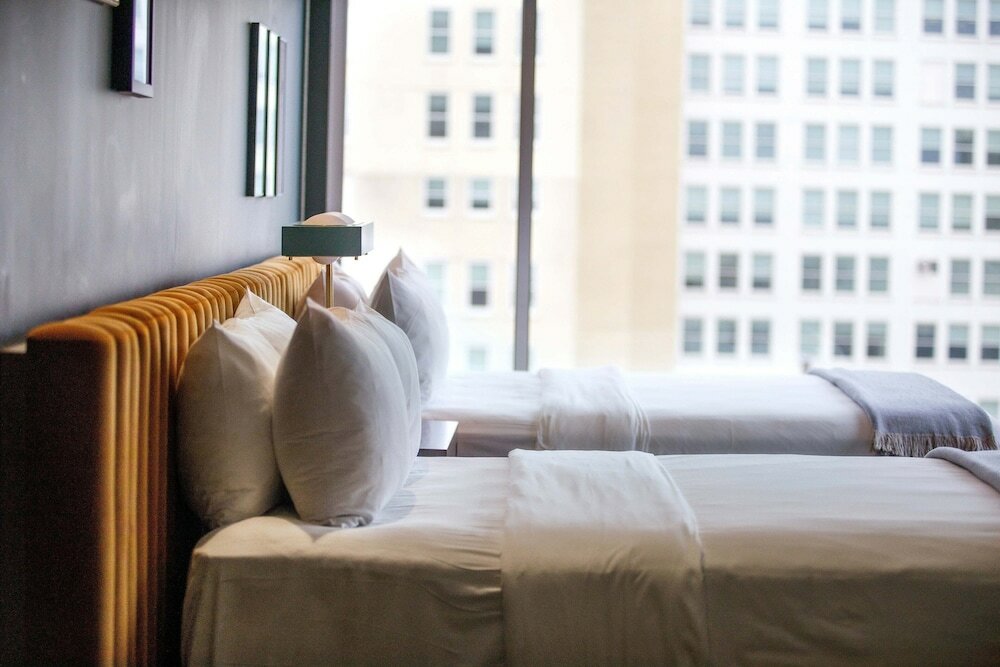 Фото Cyrus Hotel, Topeka, a Tribute Portfolio Hotel