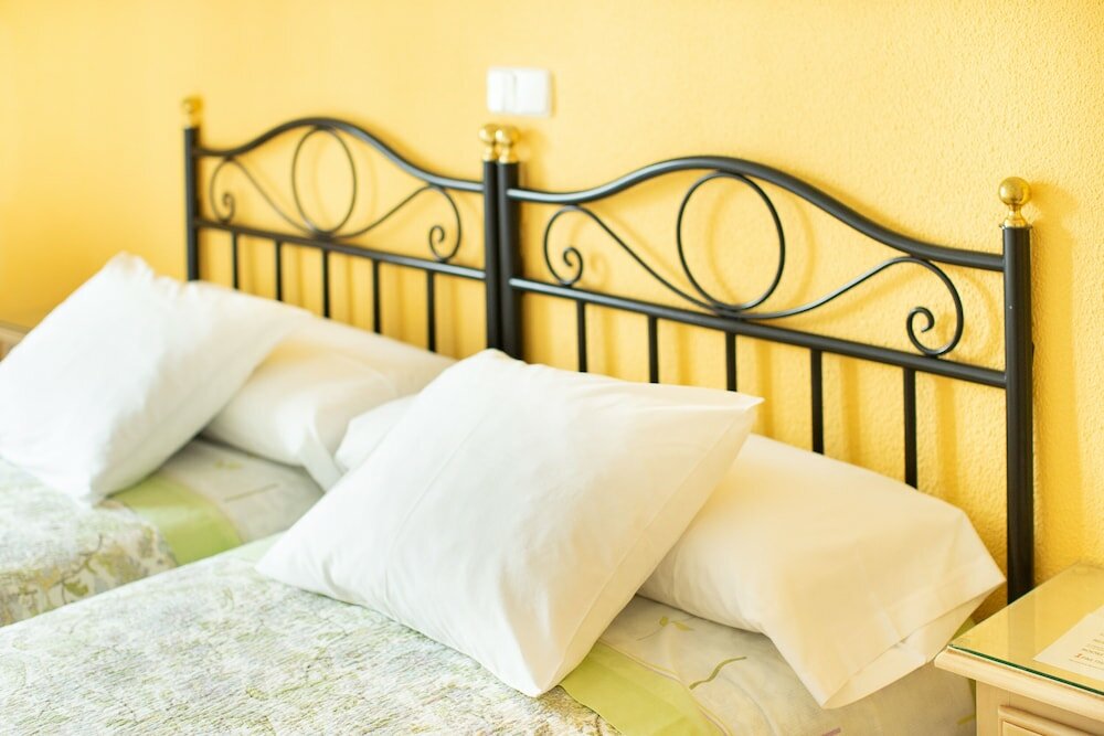 Фото Hostal Los Alpes