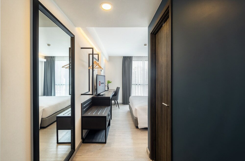 Фото Travelodge Phuket Town